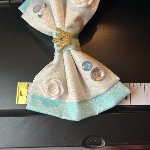 Princess bow - Picture 4 of 4